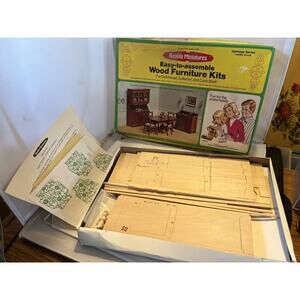 Realife Miniatures Heritage Series Dinning Room 1970s